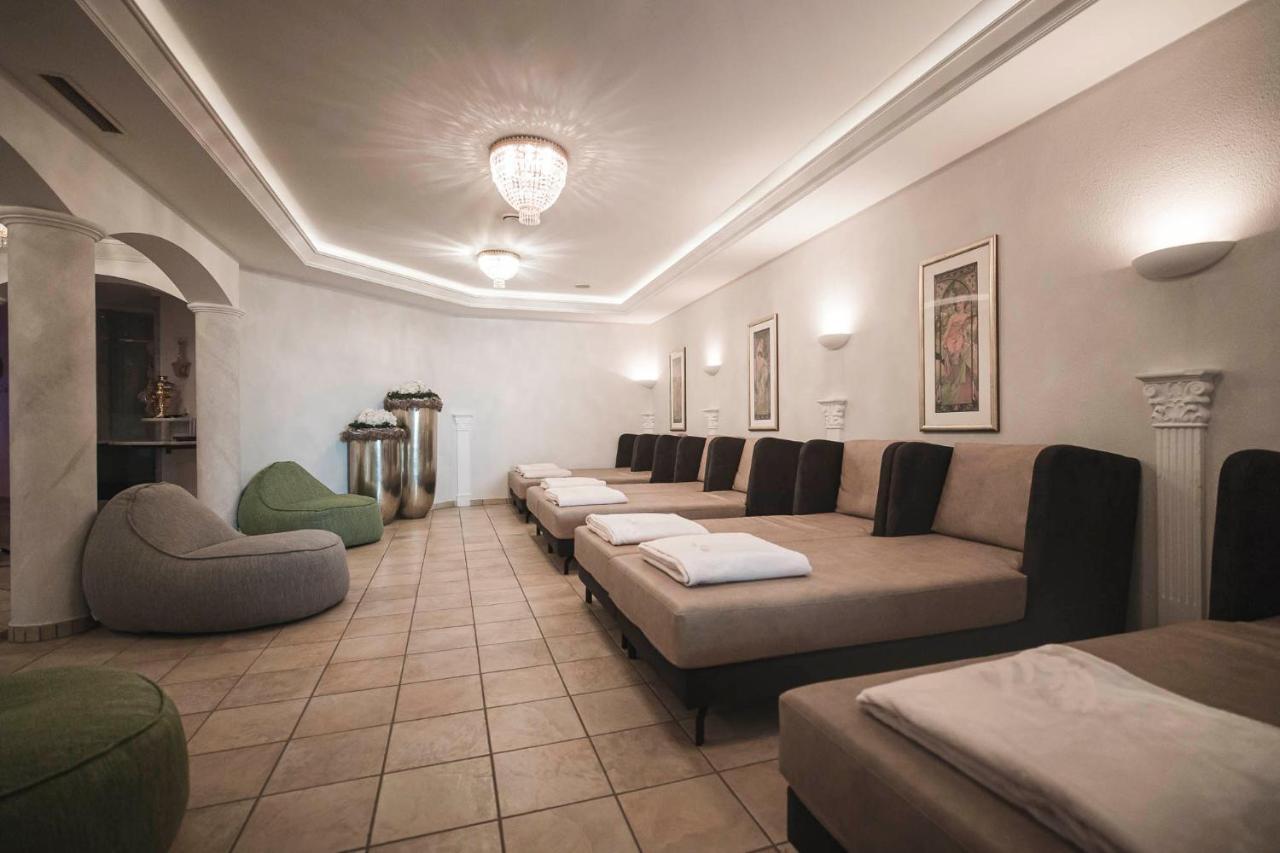 Majestic Hotel&Spa Resort Brunico Exterior foto