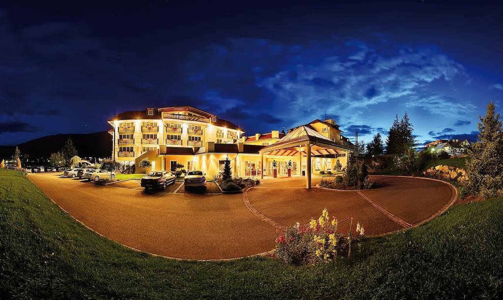 Majestic Hotel&Spa Resort Brunico Exterior foto